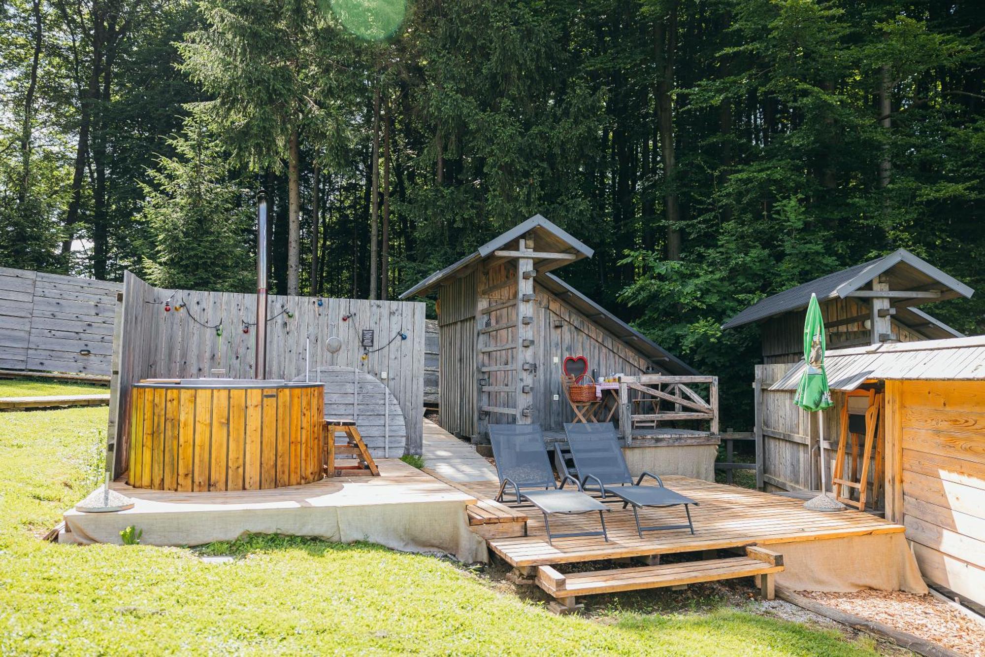 Alp Glamping Village Radovljica Eksteriør billede